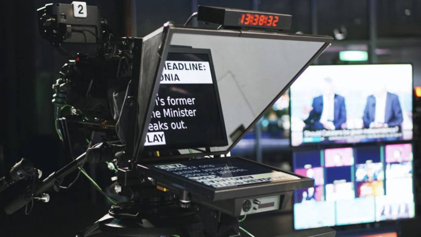 Monitor Teleprompter wide shot of a studio setup.