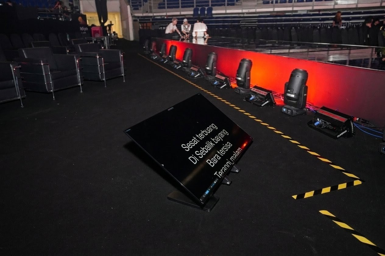 Stage TV Teleprompter array during a televised event.
